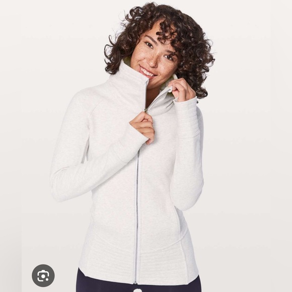 lululemon athletica Jackets & Blazers - Lululemon fleece jacket size 2 light grey
